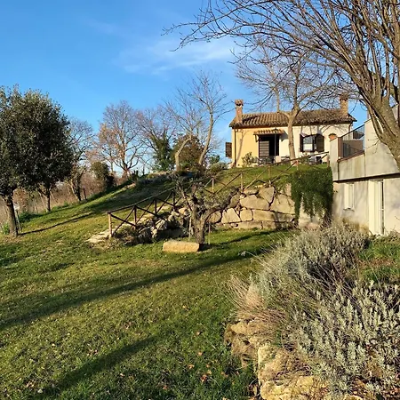 Сasa de vacaciones Casale Santomanno